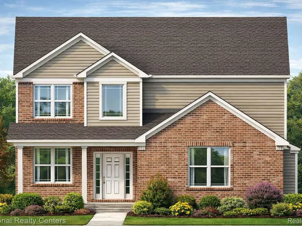 23 Woodfield Pkwy, Grand Blanc, MI 48439