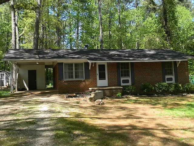 785 Meadowbrook Dr photo 1