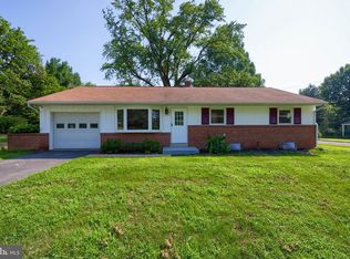 1046 Hunsicker Rd, Lancaster, PA 17601