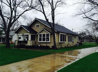 551 E Main St, Pilot Point, TX 76258