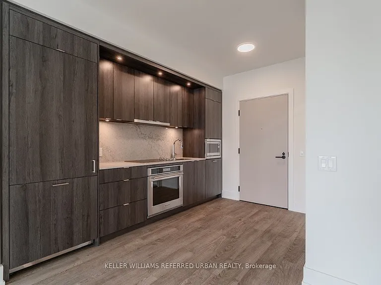 858 Dupont St #702 — Photo 7