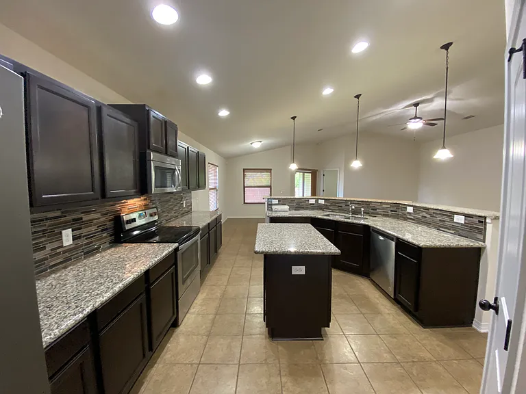 8466 Island Dr — Photo 13