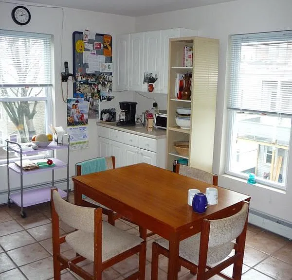 279 Pearl St #3R — Photo 2