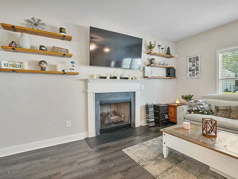 121 Tanna Pl — Photo 6
