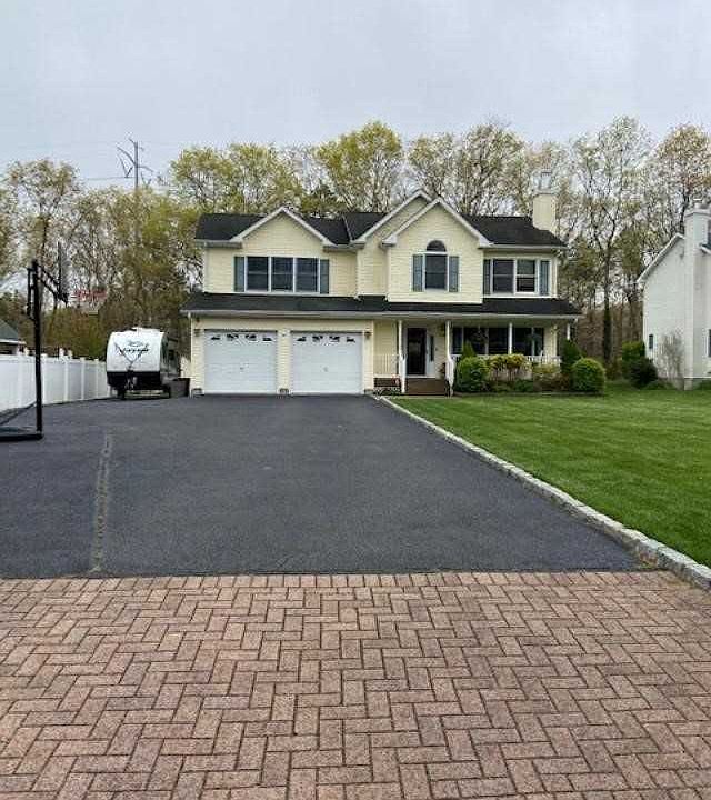 1st image of 28 Wainwright St