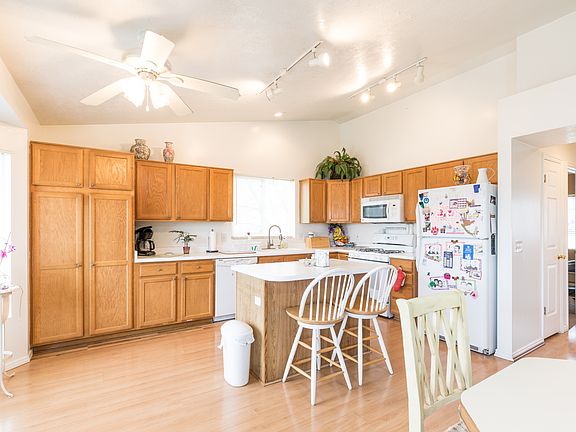 5th image of 4649 W Harkness Dr