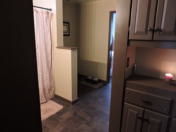 4th image of 12 Woodrow Ave