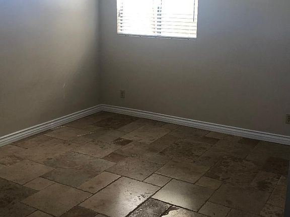 4th image of 306 36th St