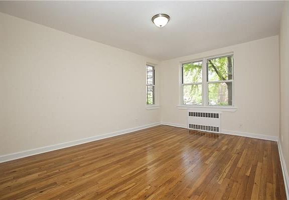 5th image of 6707 Yellowstone Blvd APT 2D
