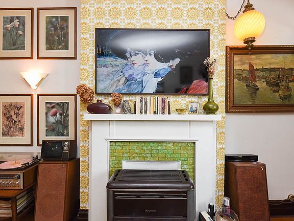5th image of 2819 W Shakespeare Ave #F4