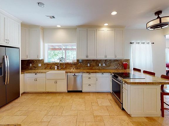 5th image of 105 W Glen Lakes Ct