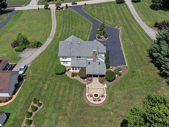 4th image of 434 Manor Rd