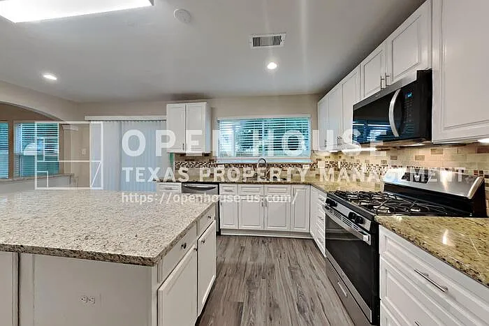 3220 Maryfield Ln — Photo 6