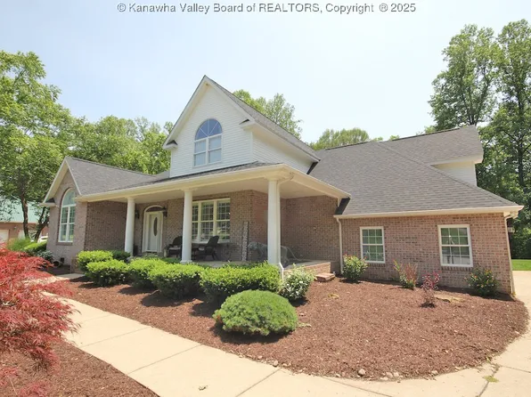 104 Cobblestone Ln, Saint Albans, WV 25177