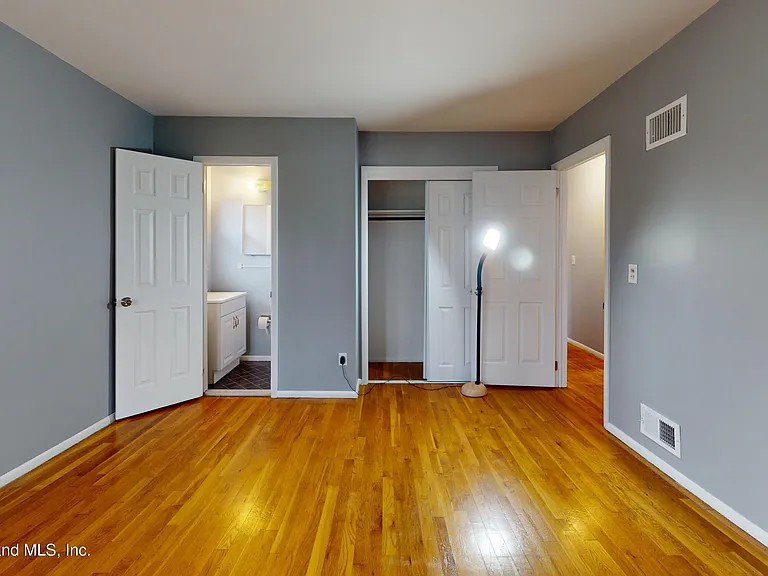 713 Tysens Ln — Photo 7