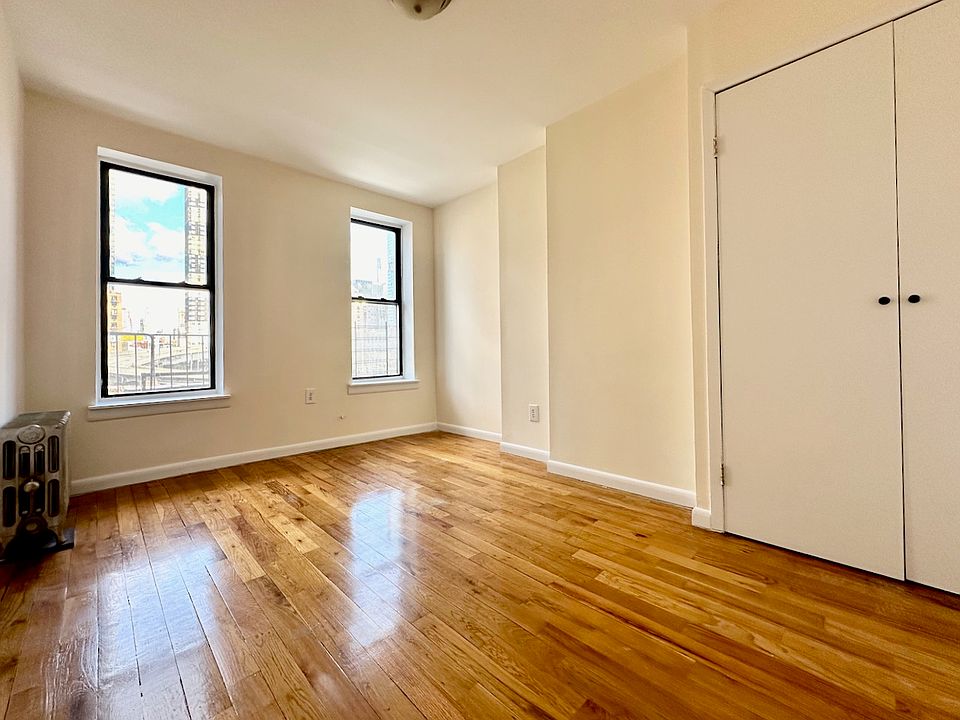 1st image of 432 W 38th St APT 3E
