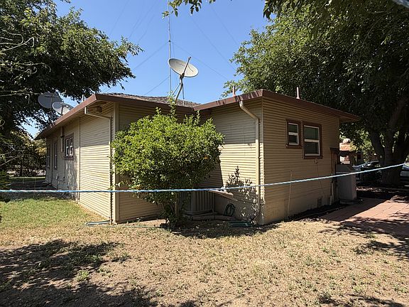 5th image of 1954 Eucalyptus Ave
