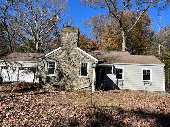 197 Old Tavern Rd, Orange, CT 06477