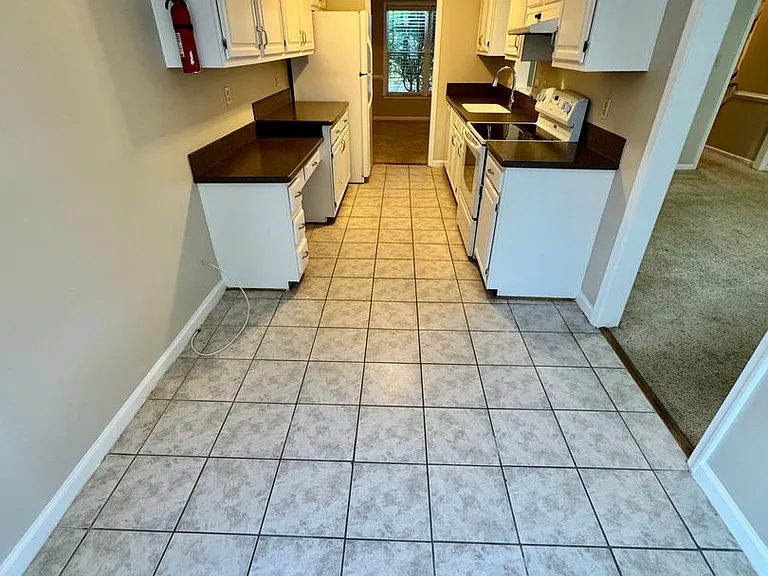 1332 Gravenhurst Cir — Photo 4