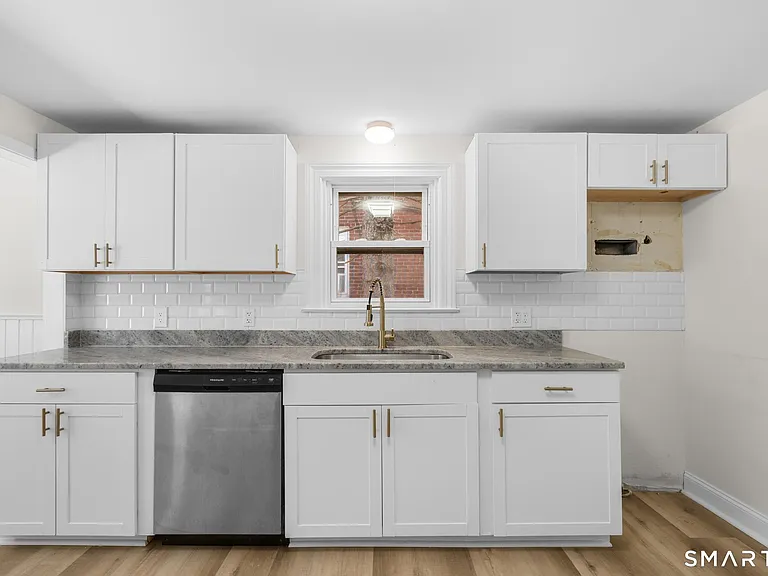 277 Tremont St — Photo 9