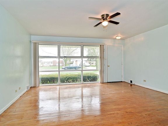 4th image of 7526 Palma Ln
