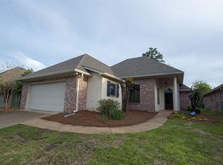 747 Versailles Dr, Ridgeland, MS 39157
