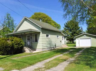 438 N Houghton Ave, Manistique, MI 49854