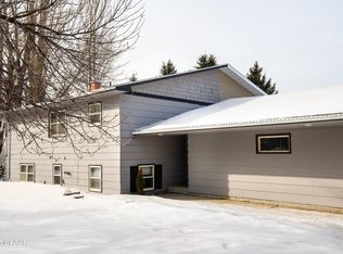 794 Great Plains Ct, Grand Forks, ND 58201