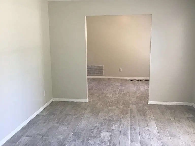 14018 Inlet Dr — Photo 8