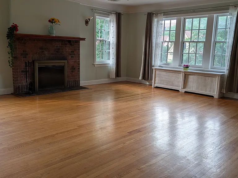 730 Burns St #2 — Photo 10