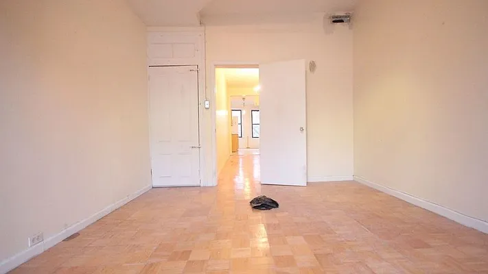 Rented by Nooklyn NYC LLC | media 3