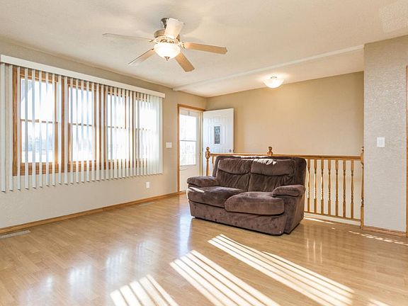 3rd image of 6176 Upper 51st St N