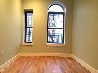 Rented by Rennit Inc.