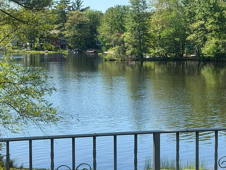 202 S Shore Dr #A — Photo 14