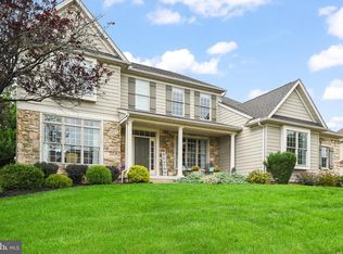 2146 Bernays Dr, York, PA 17404
