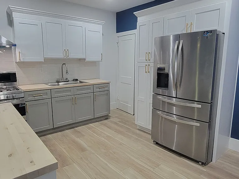 929 McKnight St — Photo 2