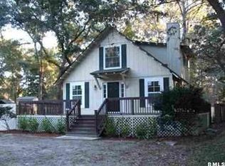 6 Woodbine Dr, Hilton Head Island, SC 29928