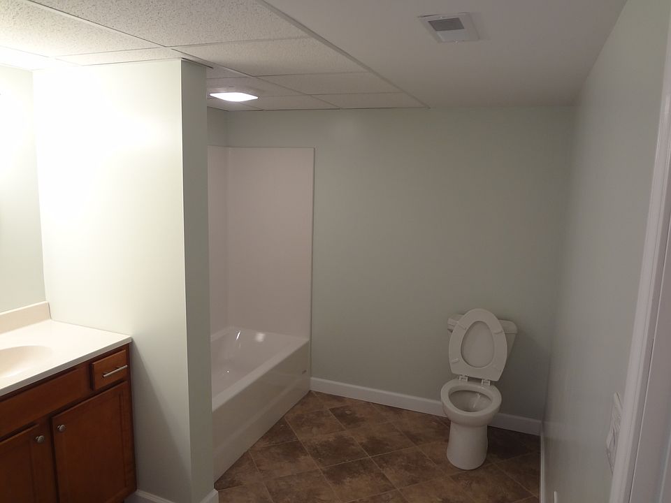 2nd image of 433 Broadway Ste 3