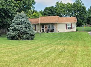 669 Ross Dr, Dandridge, TN 37725