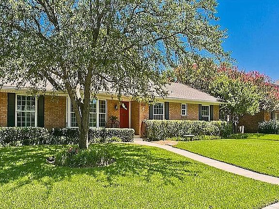 3rd image of 10620 Marquis Ln