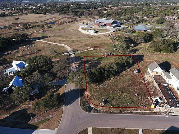 4th image of 550 Cypress Springs Dr
