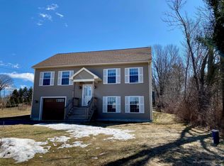 3 Pondside Dr, Gorham, ME 04038