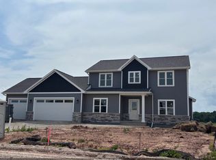 N8061 Blue Heron Ct, Sherwood, WI 54169