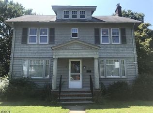 26 Hillview Ave, Morris Plains, NJ 07950