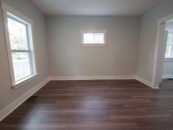 5th image of 332 N Temple Ave