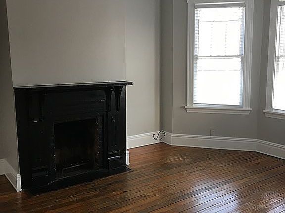 3rd image of 3001 E Broad St APT 2