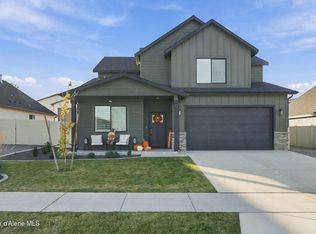 6690 W Portrush Dr, Rathdrum, ID 83858
