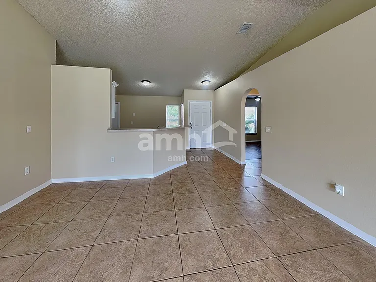 224 Sawyerwood Pl — Photo 4