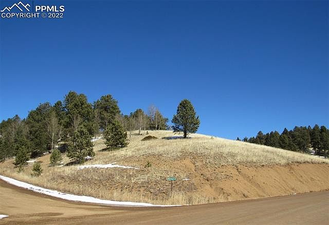 1st image of 40 Pamona Lake Dr