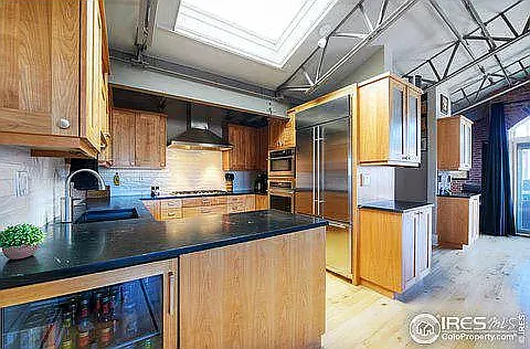 2523 Broadway St #302 — Photo 8